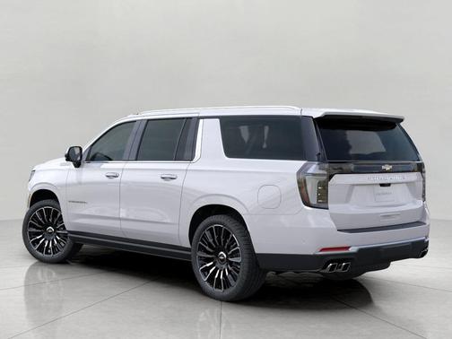 2025 Chevrolet Suburban 4WD High Country
