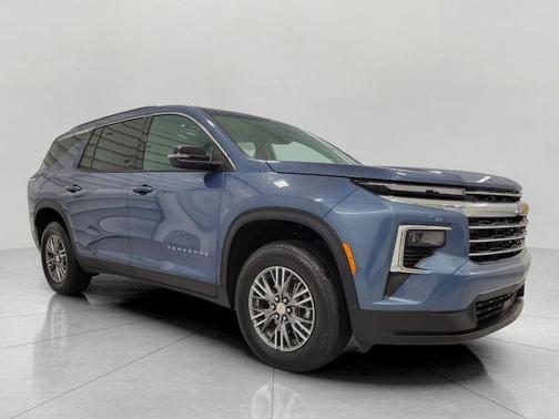 Lakeshore Blue Metallic 2025 Chevrolet Traverse LT
