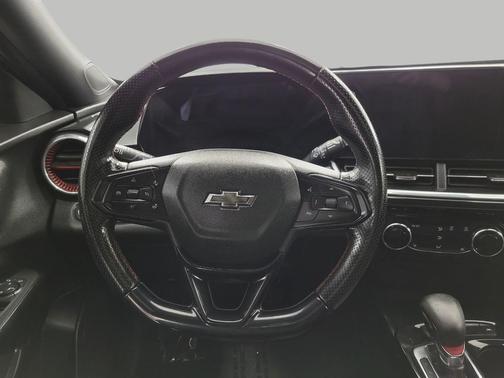 Sterling Gray Metallic 2024 Chevrolet Trax FWD 2RS