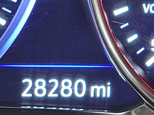 Radiant Red Tintcoat 2023 Chevrolet Traverse Premier