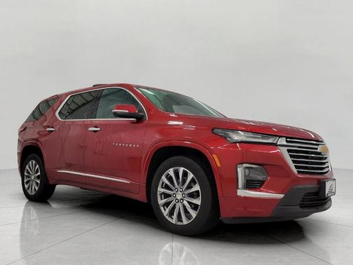 Radiant Red Tintcoat 2023 Chevrolet Traverse Premier