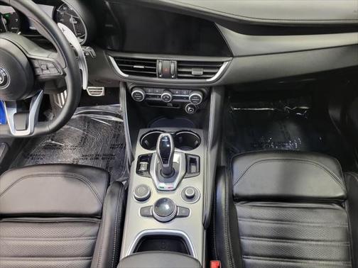 2022 Alfa Romeo Giulia Ti