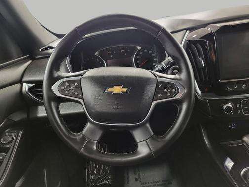 Radiant Red Tintcoat 2023 Chevrolet Traverse LT Leather