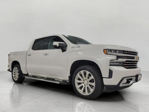 Iridescent Pearl Tricoat 2019 Chevrolet Silverado 1500 High Country