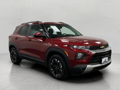 Crimson Metallic 2022 Chevrolet Trailblazer LT