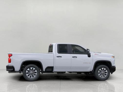 2026 Chevrolet Silverado 2500 Custom