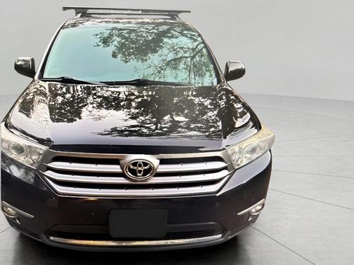 2013 Toyota Highlander SE