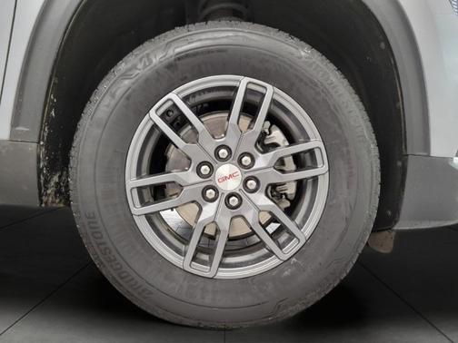 2025 GMC Acadia AWD Elevation