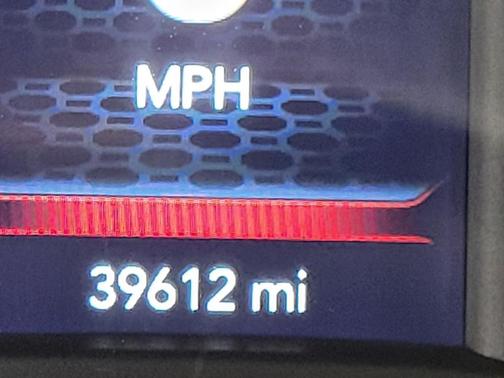 2022 RAM 2500 Tradesman Crew Cab 4x4 6'4' Box