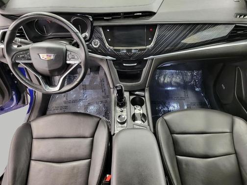 2025 Cadillac XT6 Premium Luxury AWD