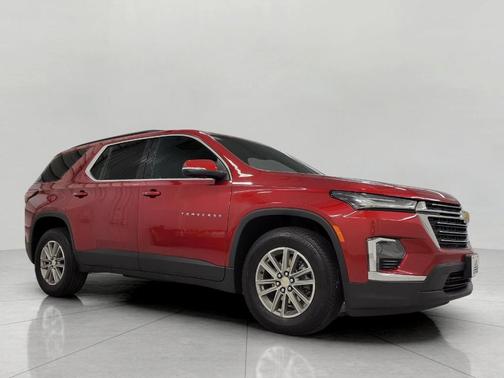 Radiant Red Tintcoat 2023 Chevrolet Traverse LT Leather