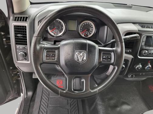 2017 RAM 2500 Tradesman Regular Cab 4x4 8' Box