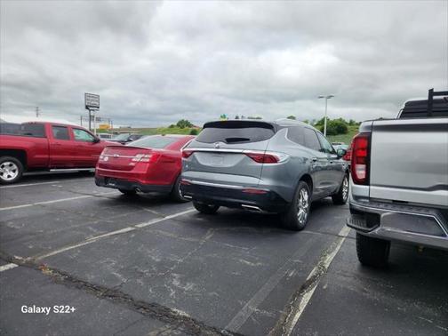2023 Buick Enclave Essence AWD