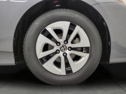 2017 Toyota Prius Two