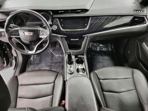 2025 Cadillac XT6 Premium Luxury AWD