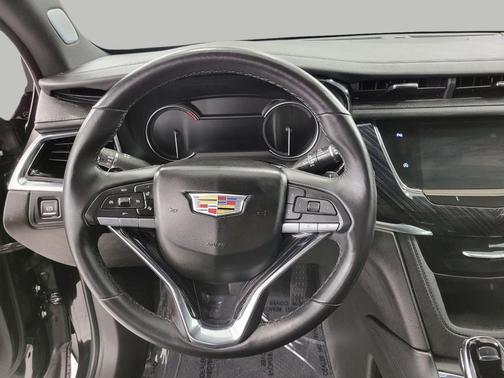 2025 Cadillac XT6 Premium Luxury AWD