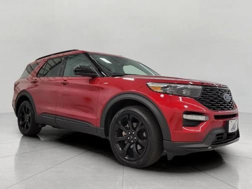 Rapid Red Metallic Tinted Clearcoat 2024 Ford Explorer ST-Line