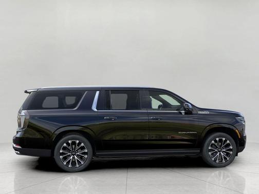 2025 Chevrolet Suburban 4WD High Country
