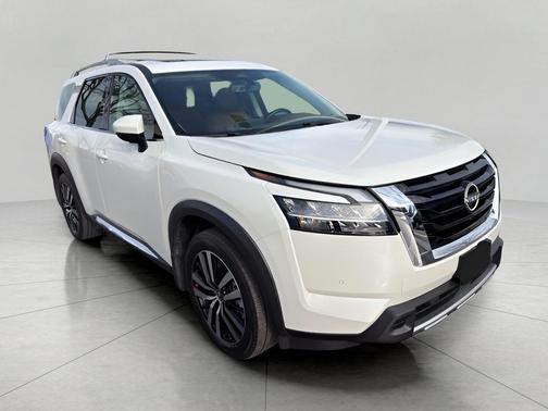 2023 Nissan Pathfinder Platinum 4WD