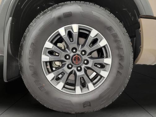 2024 Nissan Titan PRO-4X