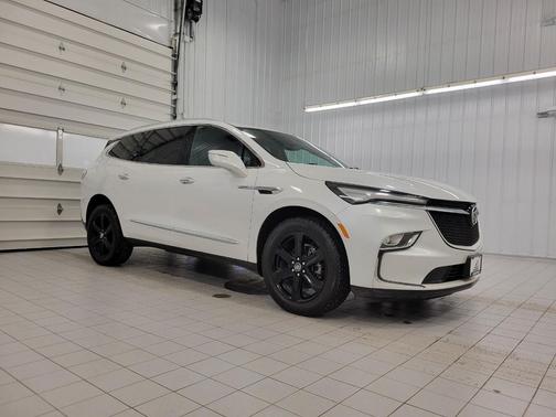 2024 Buick Enclave Essence AWD