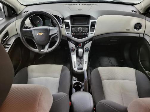2011 Chevrolet Cruze LS