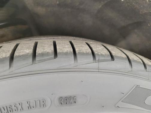 Iridescent Pearl Tricoat 2020 Chevrolet Impala Premier