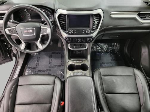 2023 GMC Acadia AWD SLT