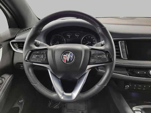 2023 Buick Enclave Essence AWD
