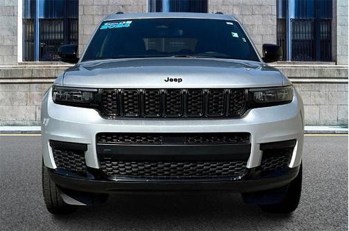 2024 Jeep Grand Cherokee LAREDO
