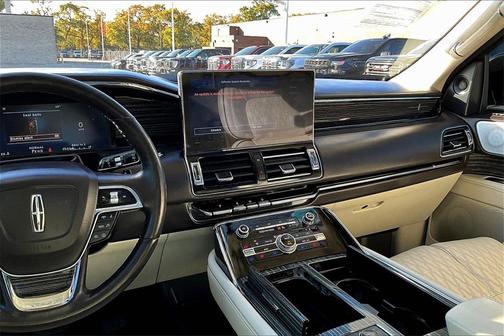 2022 Lincoln Navigator Black Label