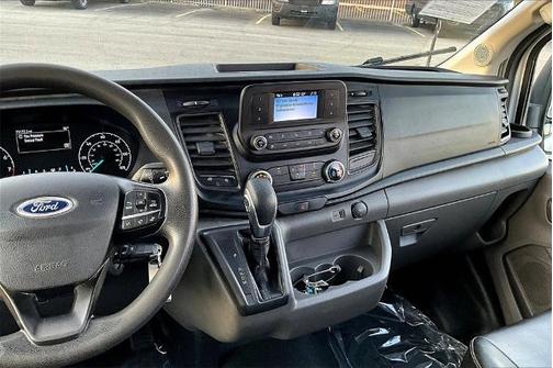 2023 Ford Transit-250 T250