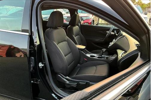 2024 Chevrolet Malibu LT W/1LT