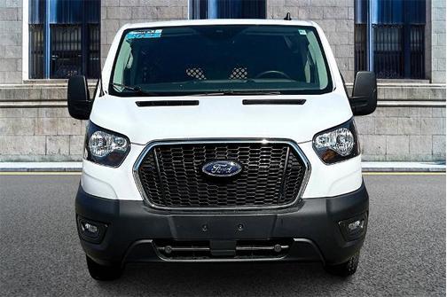 2023 Ford Transit-250 T250