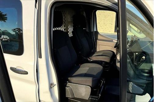 2023 Ford Transit-250 T250