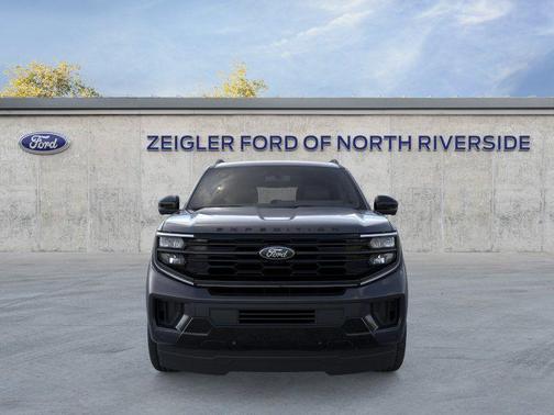 Agate Black Metallic 2026 Ford Expedition Platinum