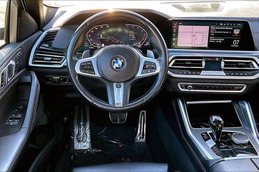 2022 BMW X6 xDrive40i