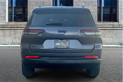 2024 Jeep Grand Cherokee LAREDO