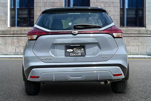 Gray/Super Black 2023 Nissan Kicks SV