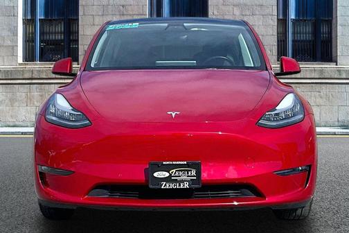 2022 Tesla Model Y Long Range Dual Motor All-Wheel Drive