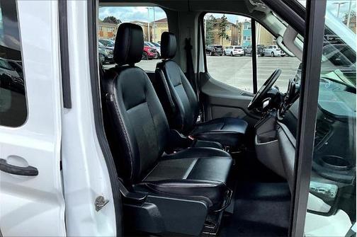 2022 Ford Transit-350 