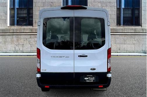 2022 Ford Transit-350 