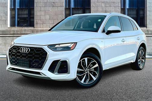 2022 Audi Q5 45 S line Premium Plus