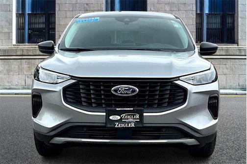 2023 Ford Escape BASE