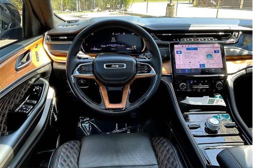 2023 Jeep Grand Cherokee L SUMMIT