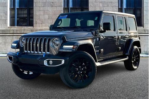 2022 Jeep Wrangler SAHARA