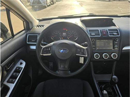 Ice Silver Metallic 2016 Subaru Impreza 2.0i