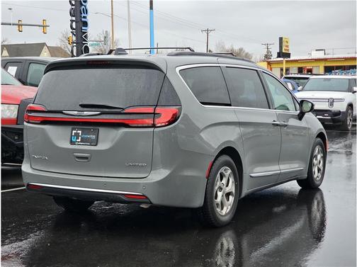 2023 Chrysler Pacifica Limited