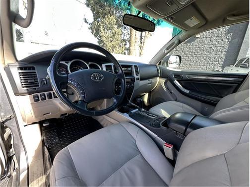 2005 Toyota 4Runner Limited V8