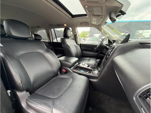 Anthracite Gray 2024 INFINITI QX80 Luxe